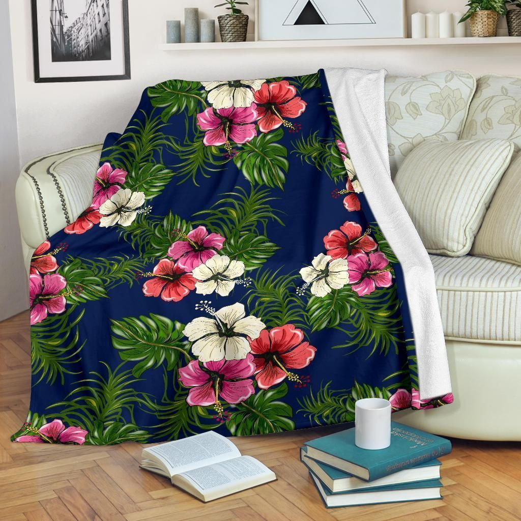 Hibiscus Pattern Print Design Dark Blue Fleece Blanket
