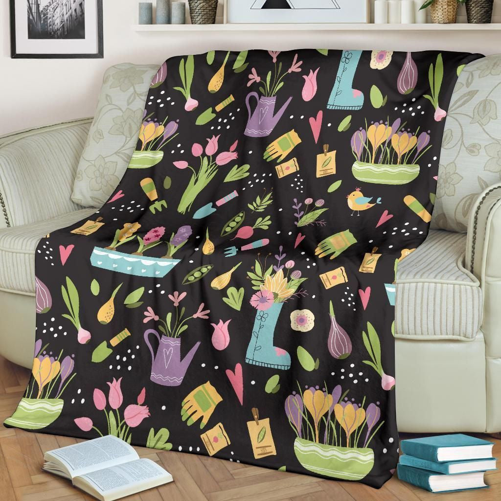 Gardening Pattern Print Design Black Fleece Blanket