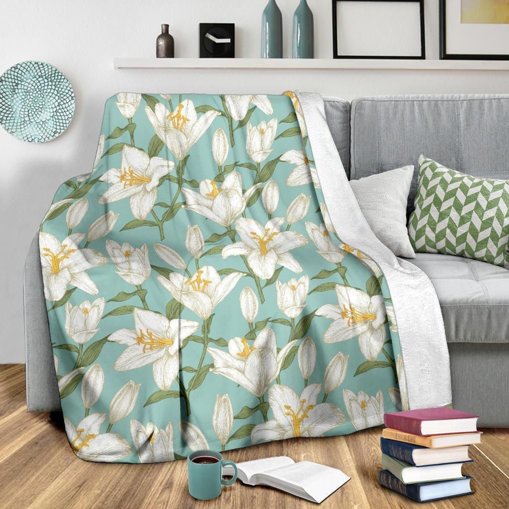 Lily Pattern Print Design Light Blue Fleece Blanket