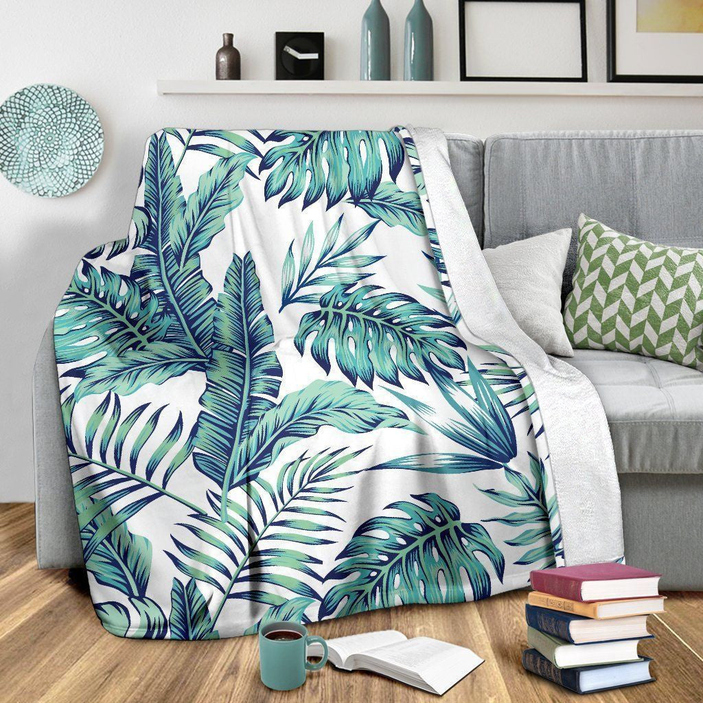 Green And White Pattern Tropical Palm Leaves Fleece Blanket