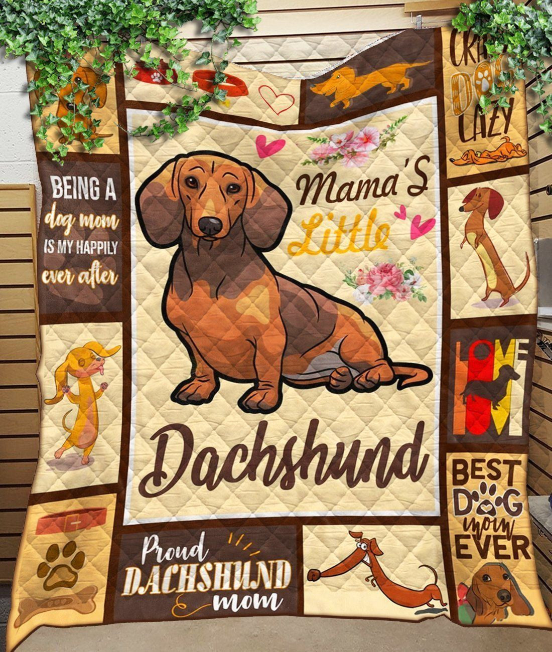 Mama Dachshund Best Dog Mom Ever Quilt Blanket