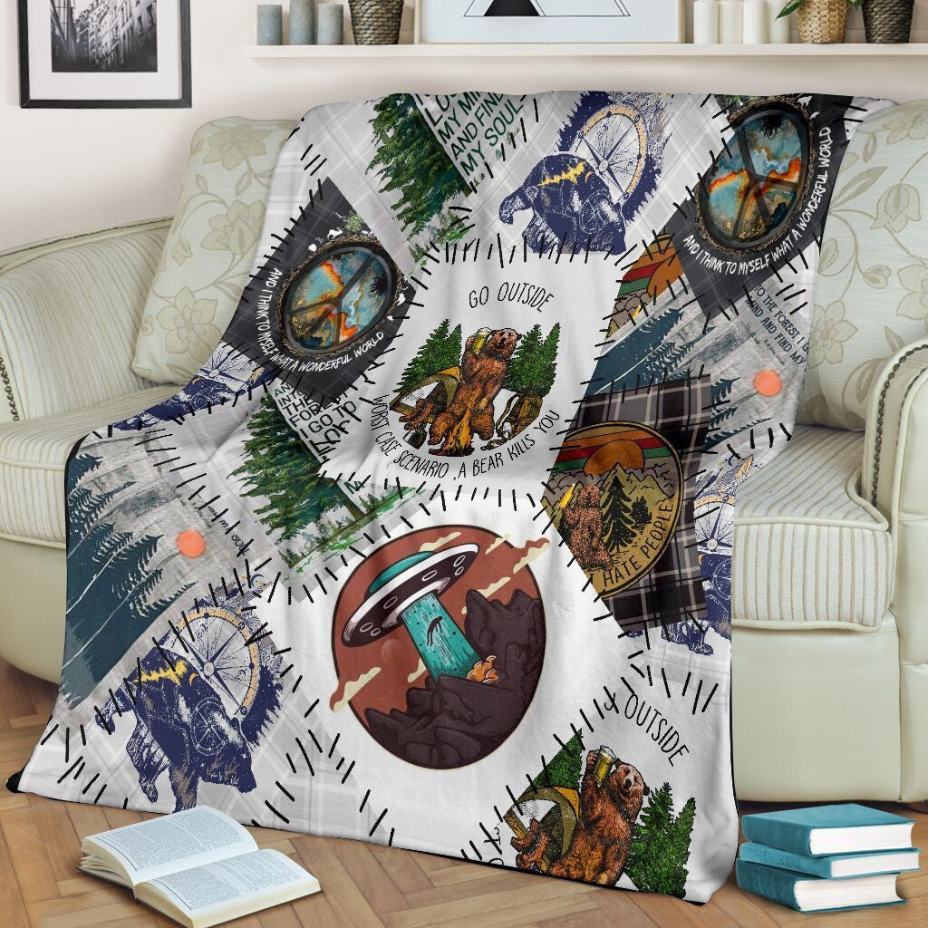 Go Outside Worst Case Scenario A Bear Kills You Camping Fleece Blanket