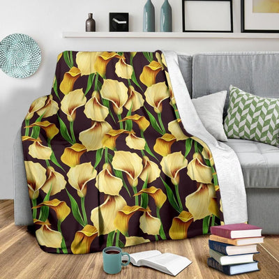 Yellow Lily Pattern Print Design Fleece Blanket