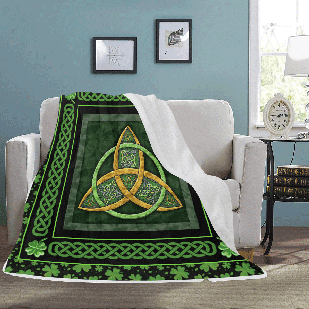 Irish Clover Symbol Green Fleece Blanket