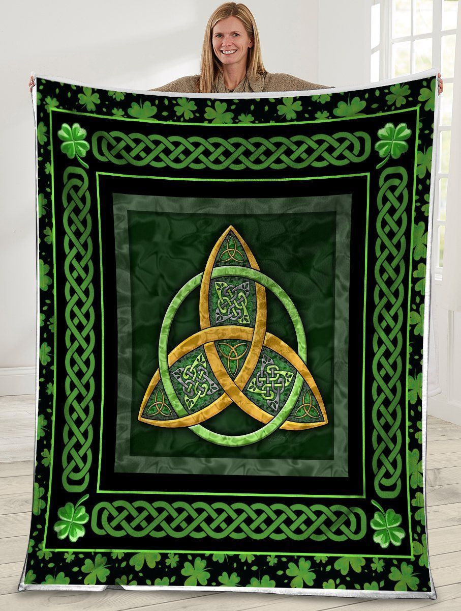 Irish Clover Symbol Green Fleece Blanket