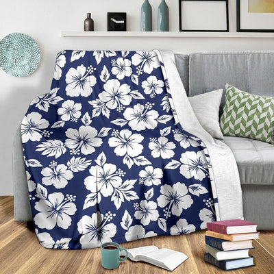 Blue And White Hibiscus Pattern Print Design Fleece Blanket