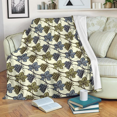 Grape Pattern Print Design White Fleece Blanket