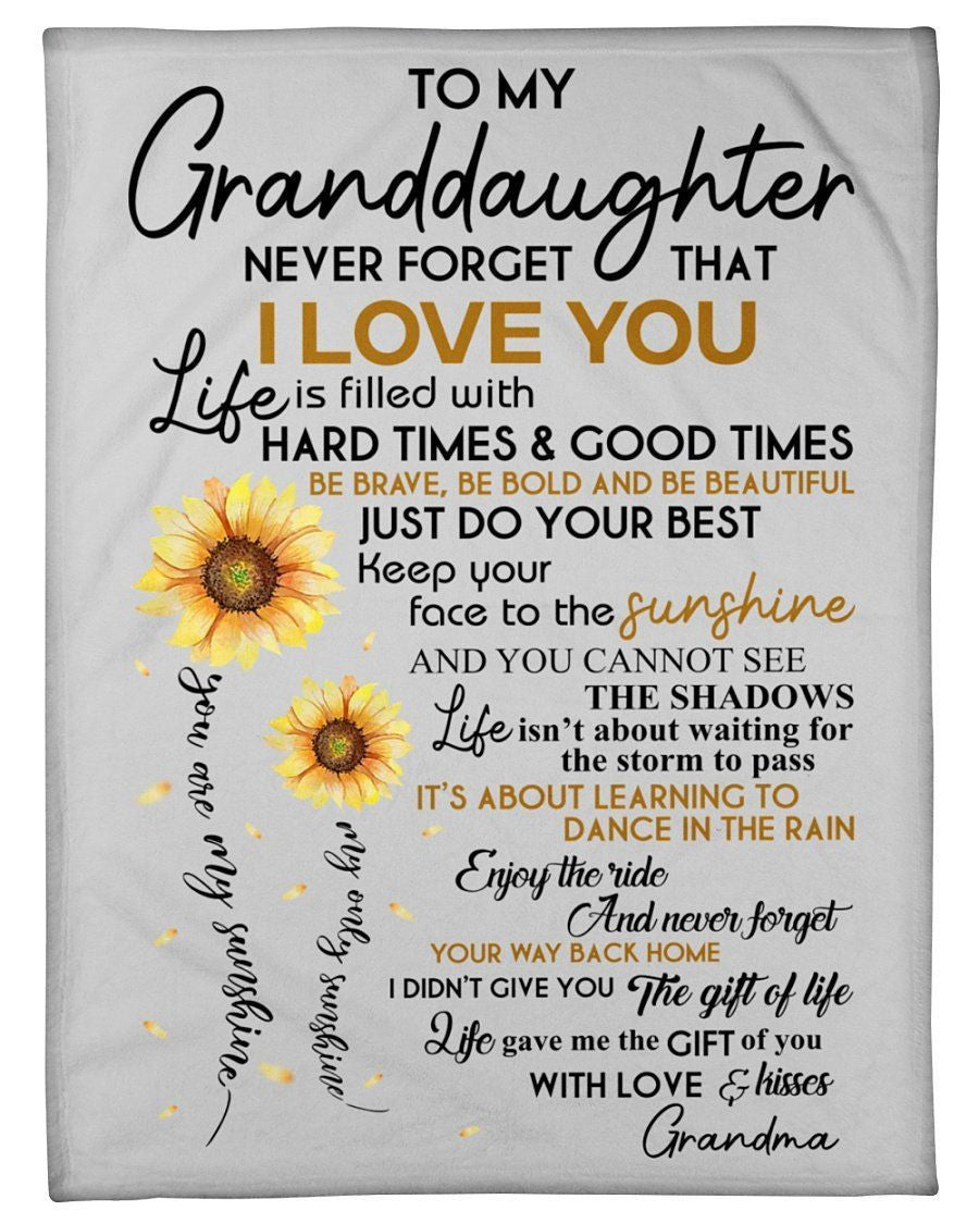 Grandma To My Granddaughter You Are My Sunshine Fleece Blanket Fleece Blanket