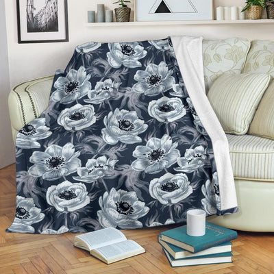 Black And Wild Anemone Pattern Print Design Fleece Blanket