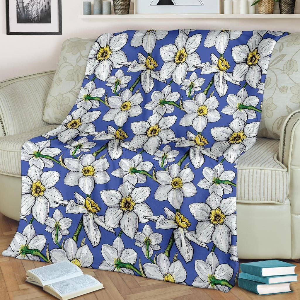 Daffodils Pattern Print Design White And Blue Soft Fleece Blanket