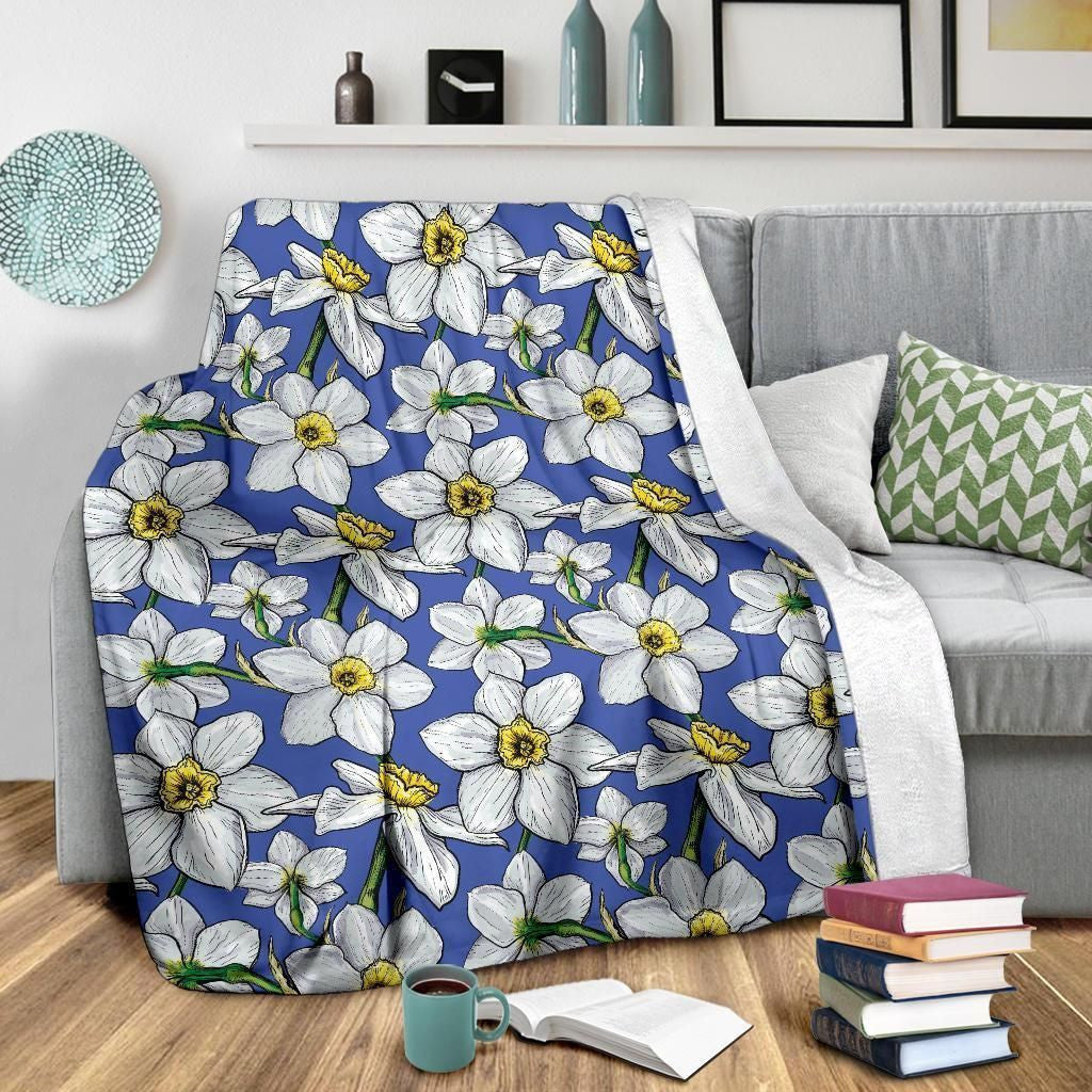 Daffodils Pattern Print Design White And Blue Soft Fleece Blanket