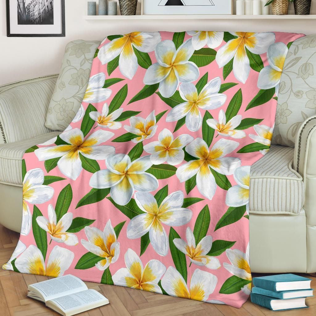 White Plumeria Pattern Print Design Light Pink Soft Fleece Blanket