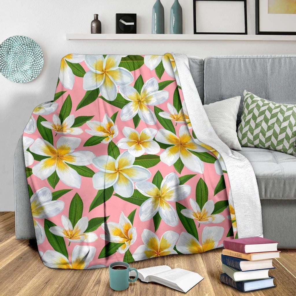 White Plumeria Pattern Print Design Light Pink Soft Fleece Blanket
