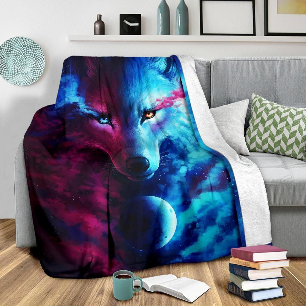 Amazing Blue And Red Wolf Face Printed Fleece Blanket