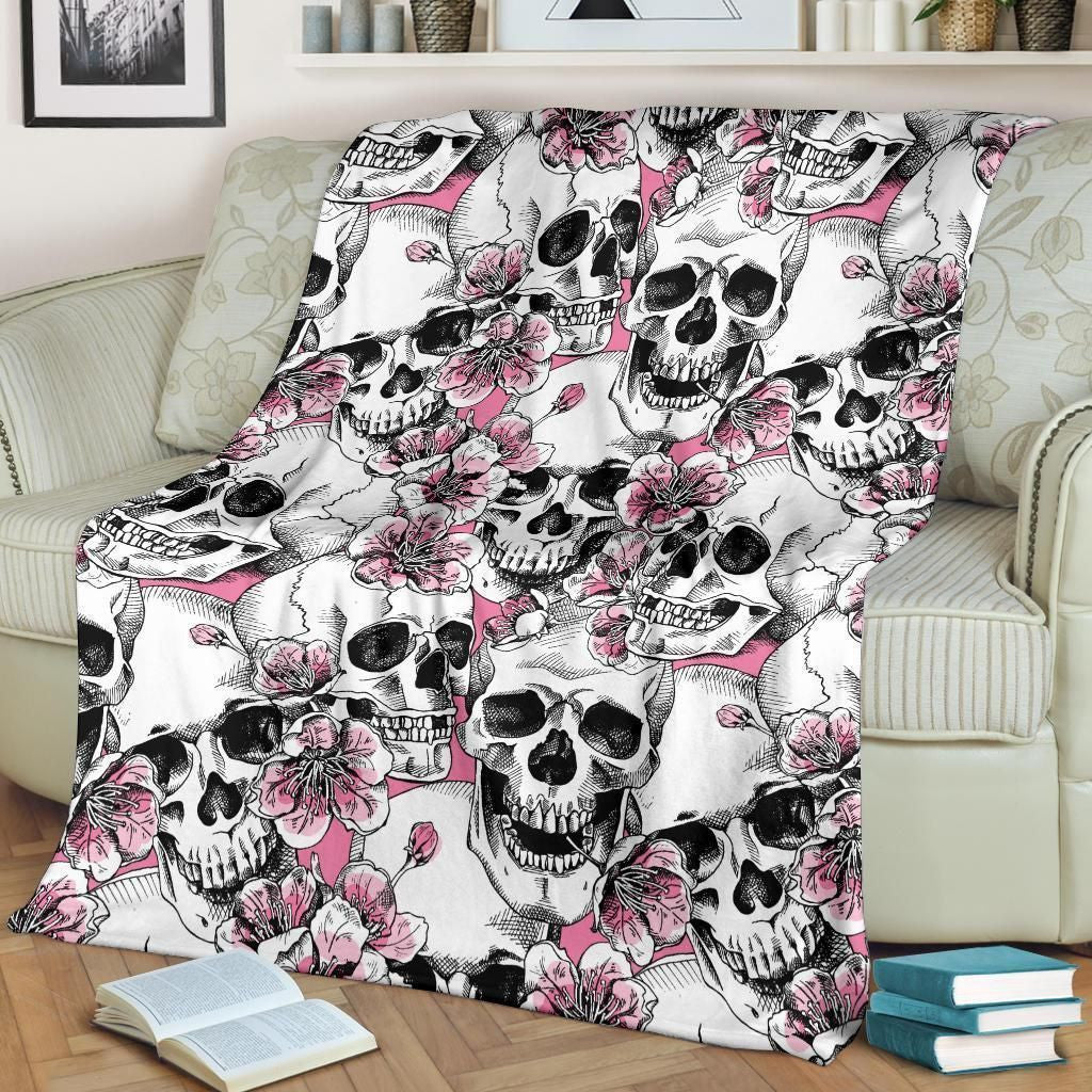 Cherry Blossom And Skull Face Pattern Print Design Fleece Blanket