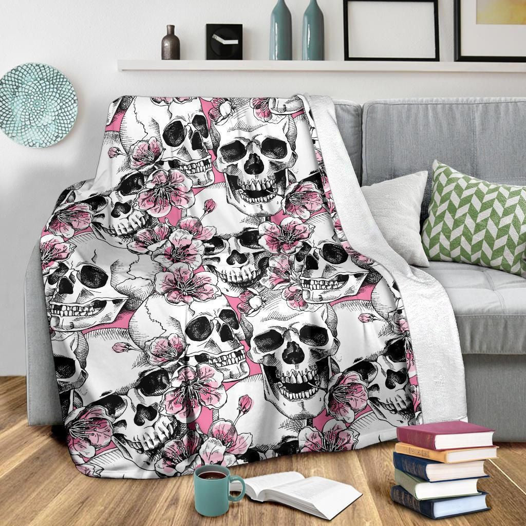 Cherry Blossom And Skull Face Pattern Print Design Fleece Blanket