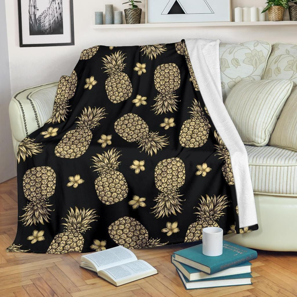 Gold Pineapple Hibiscus Black Fleece Blanket