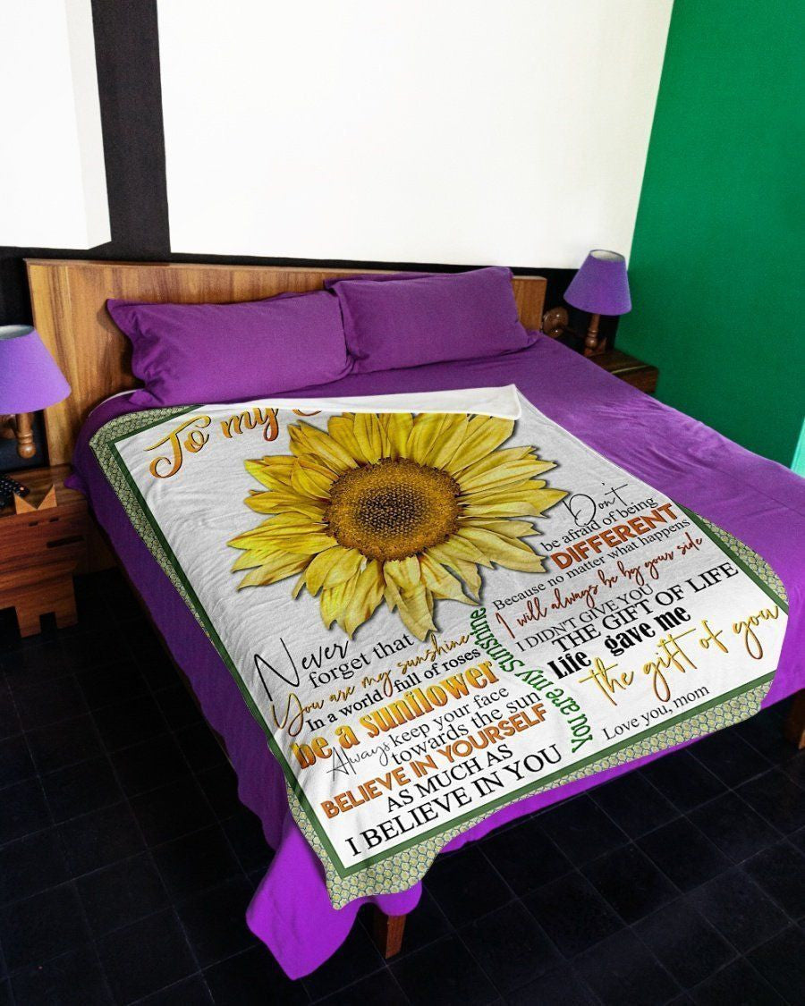 Sunflower Mom To Daughter You Are My Sunshine Fleece Blanket