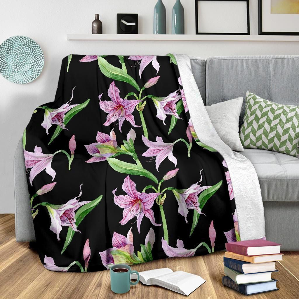 Amaryllis Pattern Print Design Black Soft Fleece Blanket