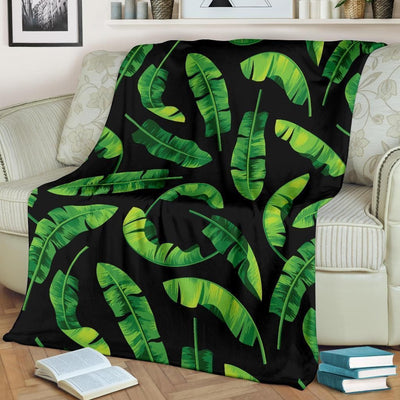 Aesthetic Banana Leaf Pattern Print Design Black Fleece Blanket