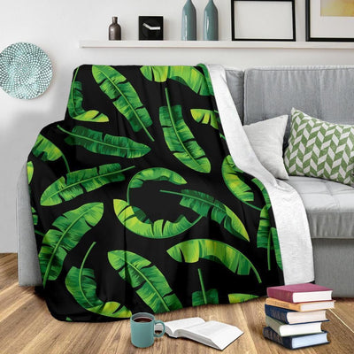 Aesthetic Banana Leaf Pattern Print Design Black Fleece Blanket