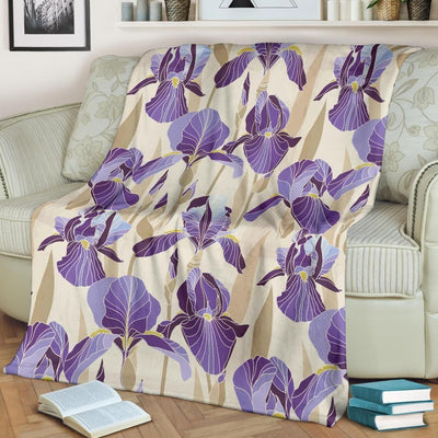 Iris Pattern Purple And White Design Print Fleece Blanket