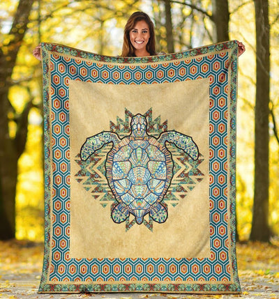 Graphic Art Turtle Fleece Blanket For Ocean Lovers