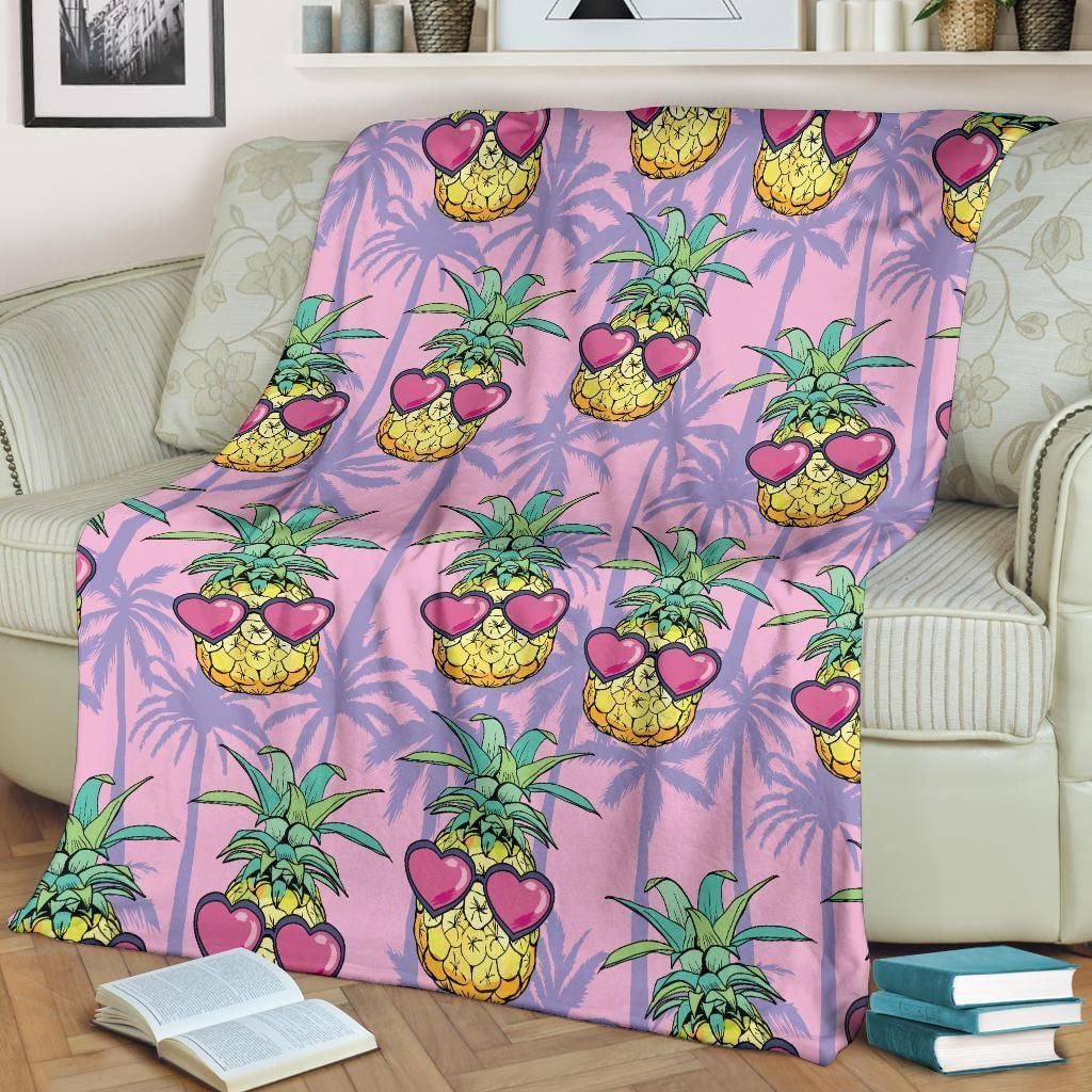 Heart Glasses Pineapple Pattern Print Design Fleece Blanket