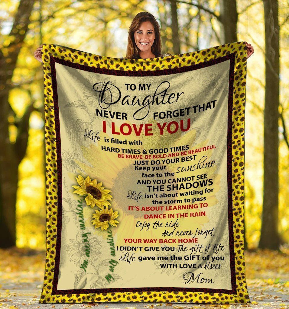 To My Daughter You Are My Sunshine Mom And Daughter Sunflower Soft Fleece Blanket