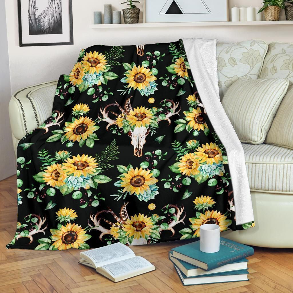 Buffalo Skull Sunflower Pattern Print Design Black Fleece Blanket