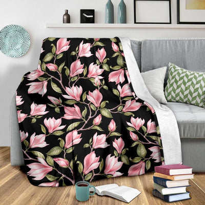 Pink Magnolia Pattern Print Design Black Fleece Blanket