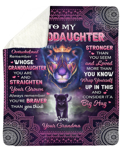 Straighten Your Crown Lion Grandma To My Granddaughter Fleece Blanket Sherpa Blanket