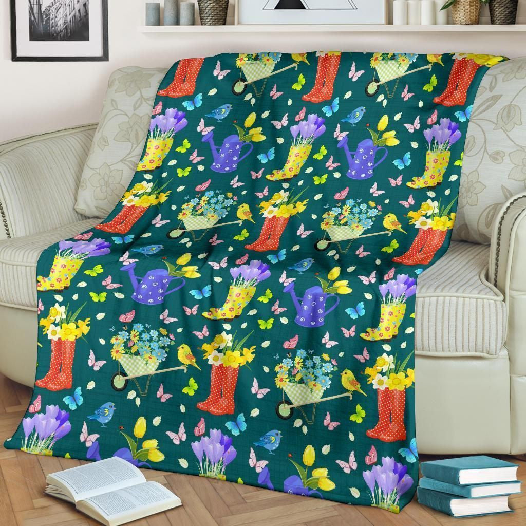 Butterfly Gardening Pattern Print Design Soft Fleece Blanket