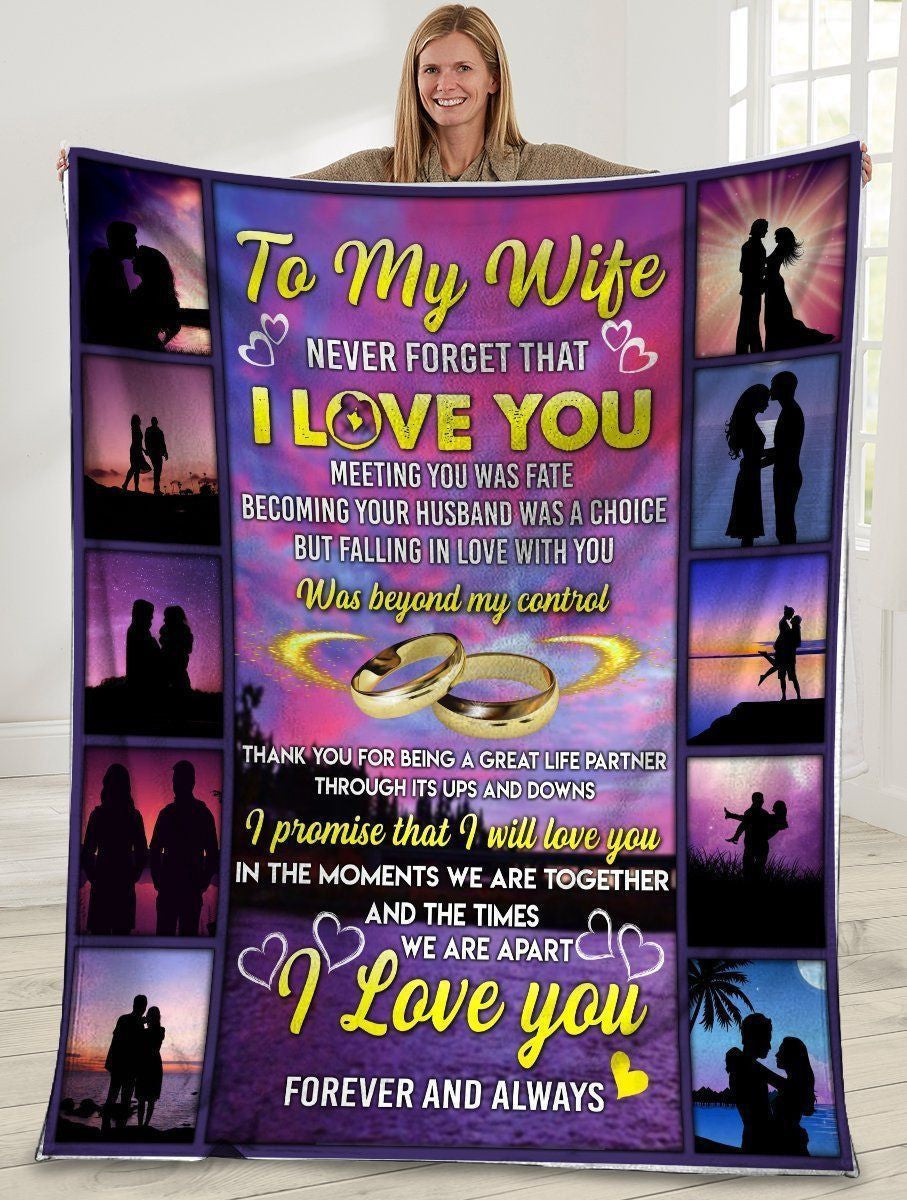 To My Wife Never Forget That I Love You Husband And Wife Horizon Line Fleece Blanket