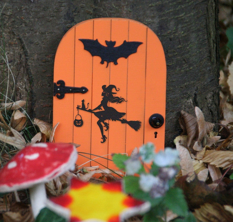 Witch Flying on a Broomstick Metal Sign, Halloween Gift, Halloween Door Decor, Witch Halloween Decor, Witch on a broom wall art, Door Hanger