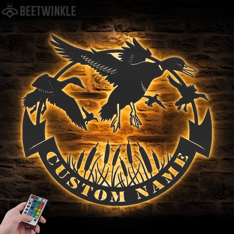 Custom Duck Hunting Metal Wall Art LED Light Personalized Hunter Name Sign Home Decor Duck Cabin Decoration Housewarming Xmas birthday Gift