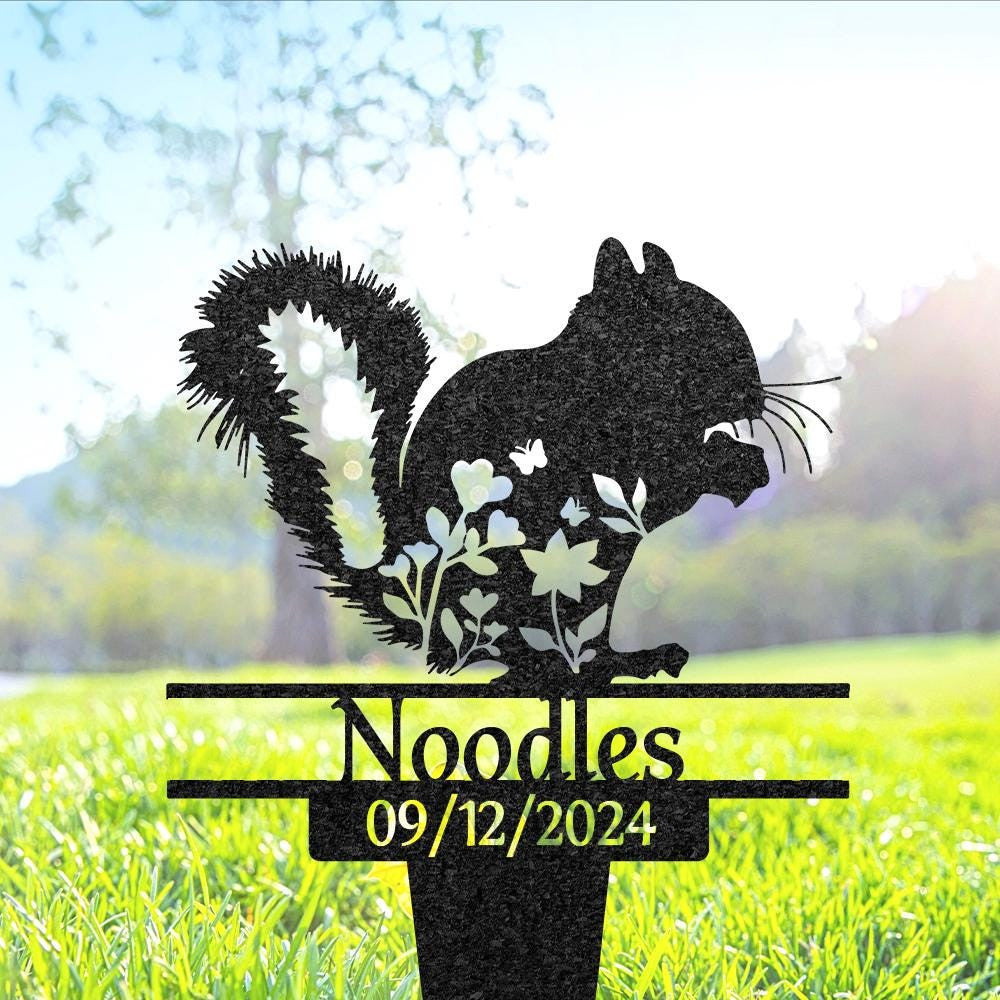 Personalized Squirrel Grave Marker Custom Squirrel Memorial Metal Garden Sign Pet Tombstone Outdoor Flowerbed Decor Pet Cemetery Marker