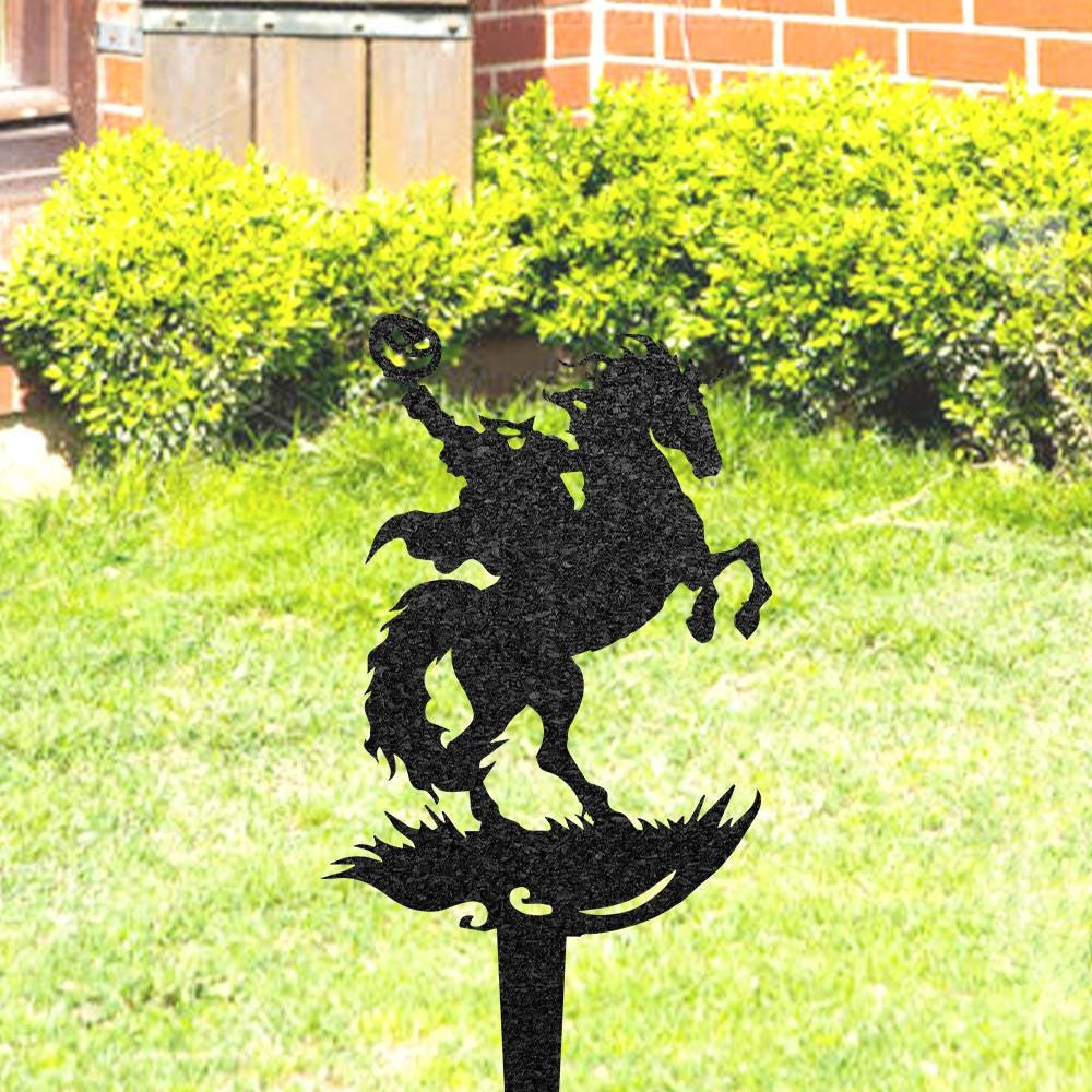 Halloween Garden Stake Headless Horseman Statue Stake Outdoor Halloween Decor Metal Pumpkin Yard Sign Halloween Garden Accessories