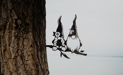 Metal Branch Gnomes Couple Decoration