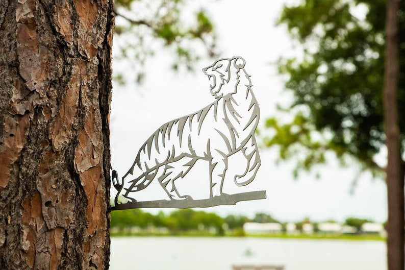 Metal See Me Roar Tiger Silhouette, USA Steel Sign Cutout, Rustic Outdoor Home & Garden Decor, Hammer Stake, Housewarming Gift