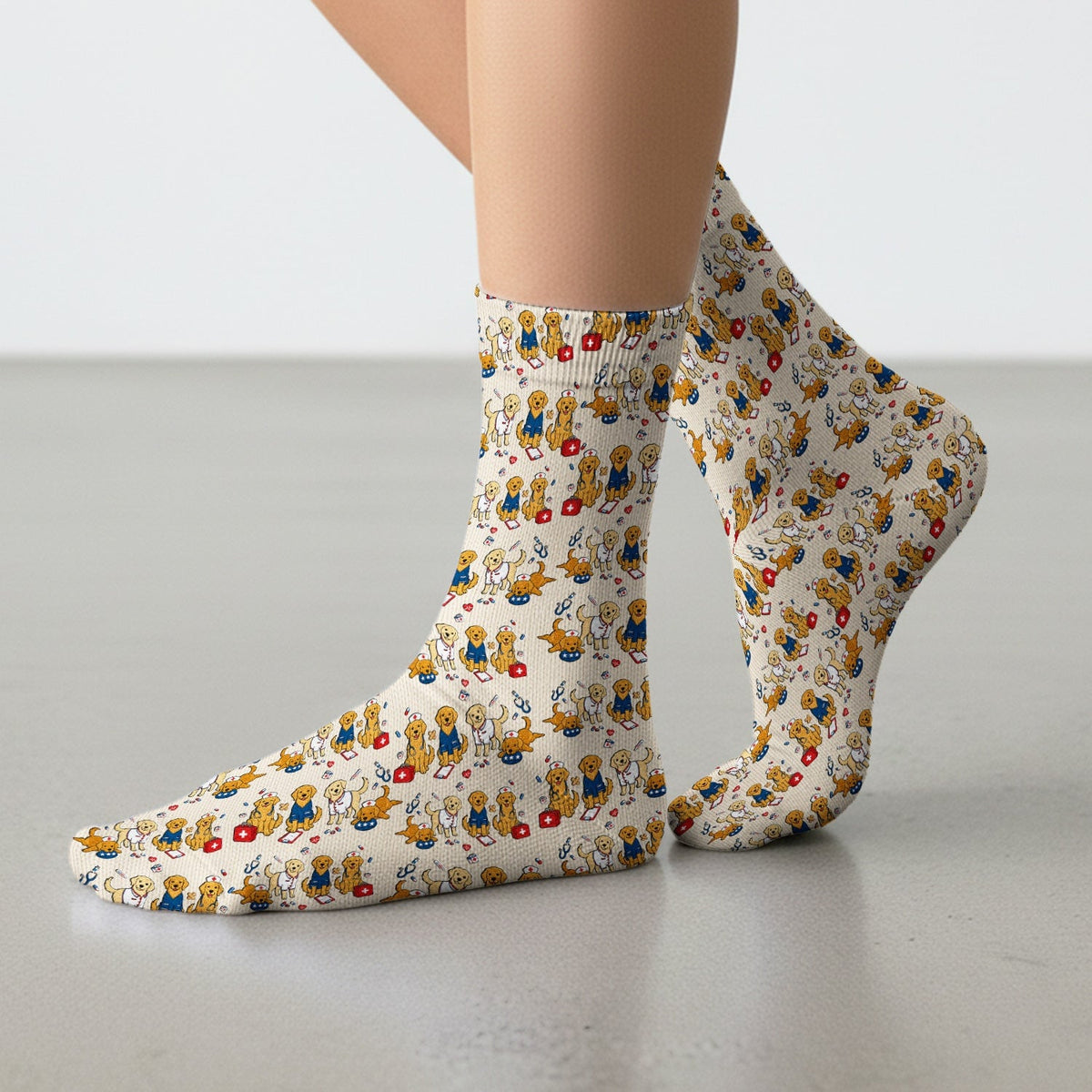 Golden Retriever Nurse Dog Pattern Scrub Top, Breathable Fabrics Nursing Uniform Socks, Adult Socks for Men and Women