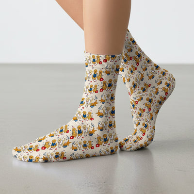 Golden Retriever Nurse Dog Pattern Scrub Top, Breathable Fabrics Nursing Uniform Socks, Adult Socks for Men and Women