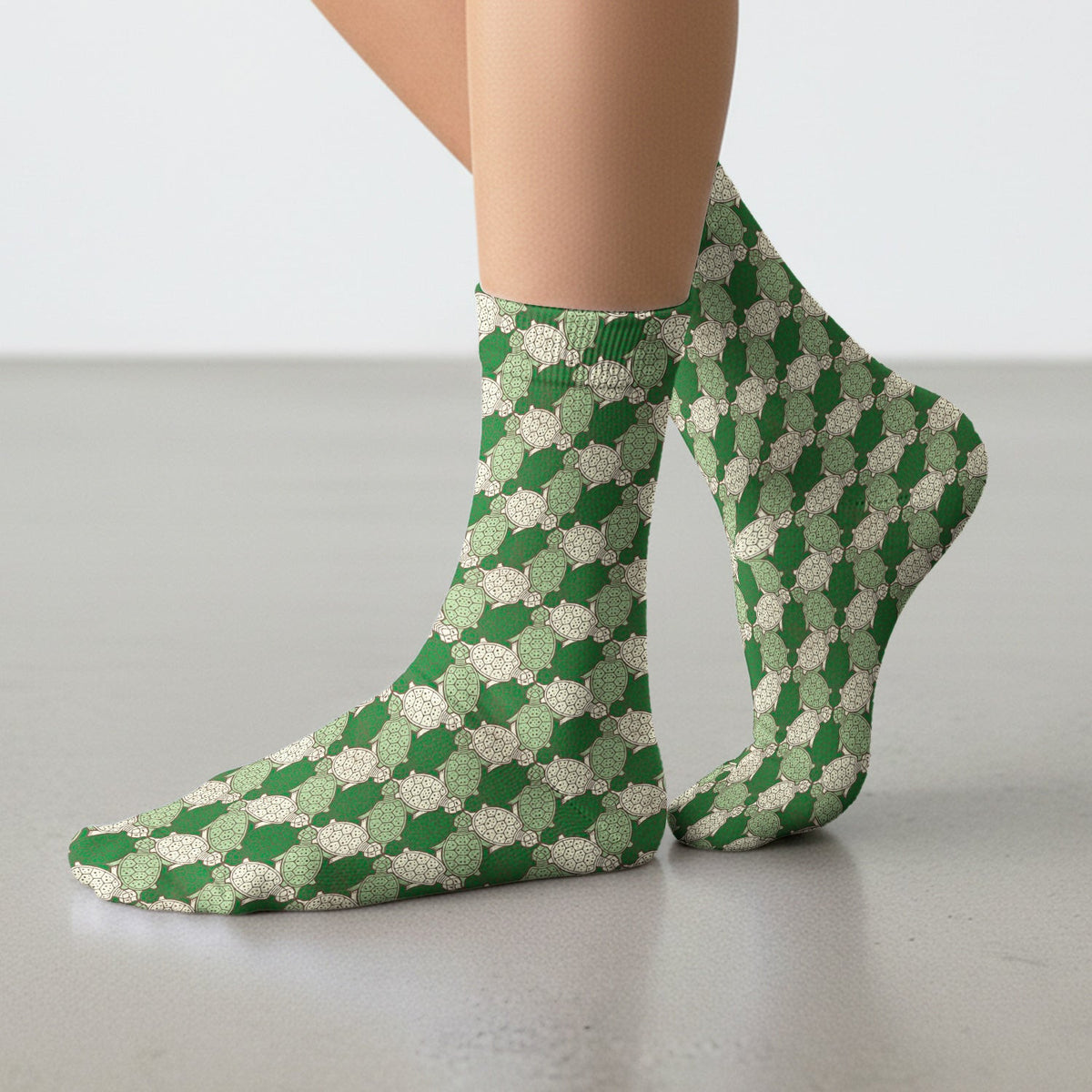 Green Sea Turtle Shell Pattern Socks, Adult Socks for Men and Women