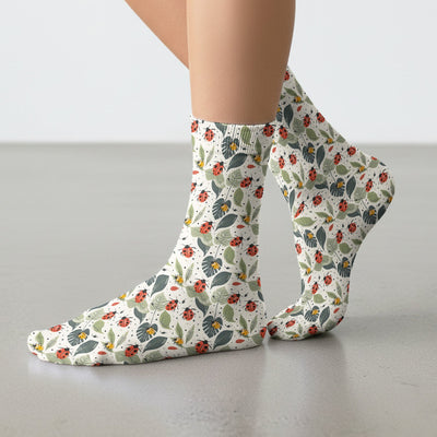 Cute Ladybug Leaf Nature Pattern Socks, Adult Socks for Men and Women