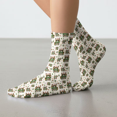 Christmas Cat Socks for Nurse Doctor - Funny Xmas Adult Socks for Men and Women - Breathable Fabrics Medical Uniform