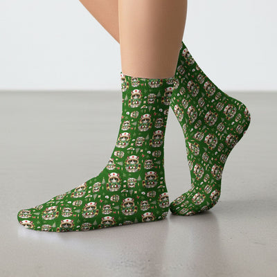 Christmas Cat Socks for Nurse Doctor - Funny Xmas Adult Socks for Men and Women - Breathable Fabrics Medical Uniform