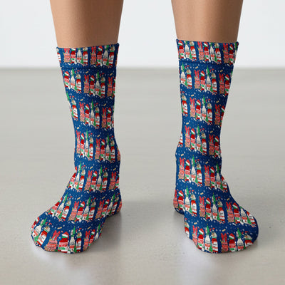 Funny Christmas Medication Scrub Socks – Festive Holiday Pharma Bottles Pattern – Playful Medical Uniform for Nurses, Pharmacists & Healthcare Workers
