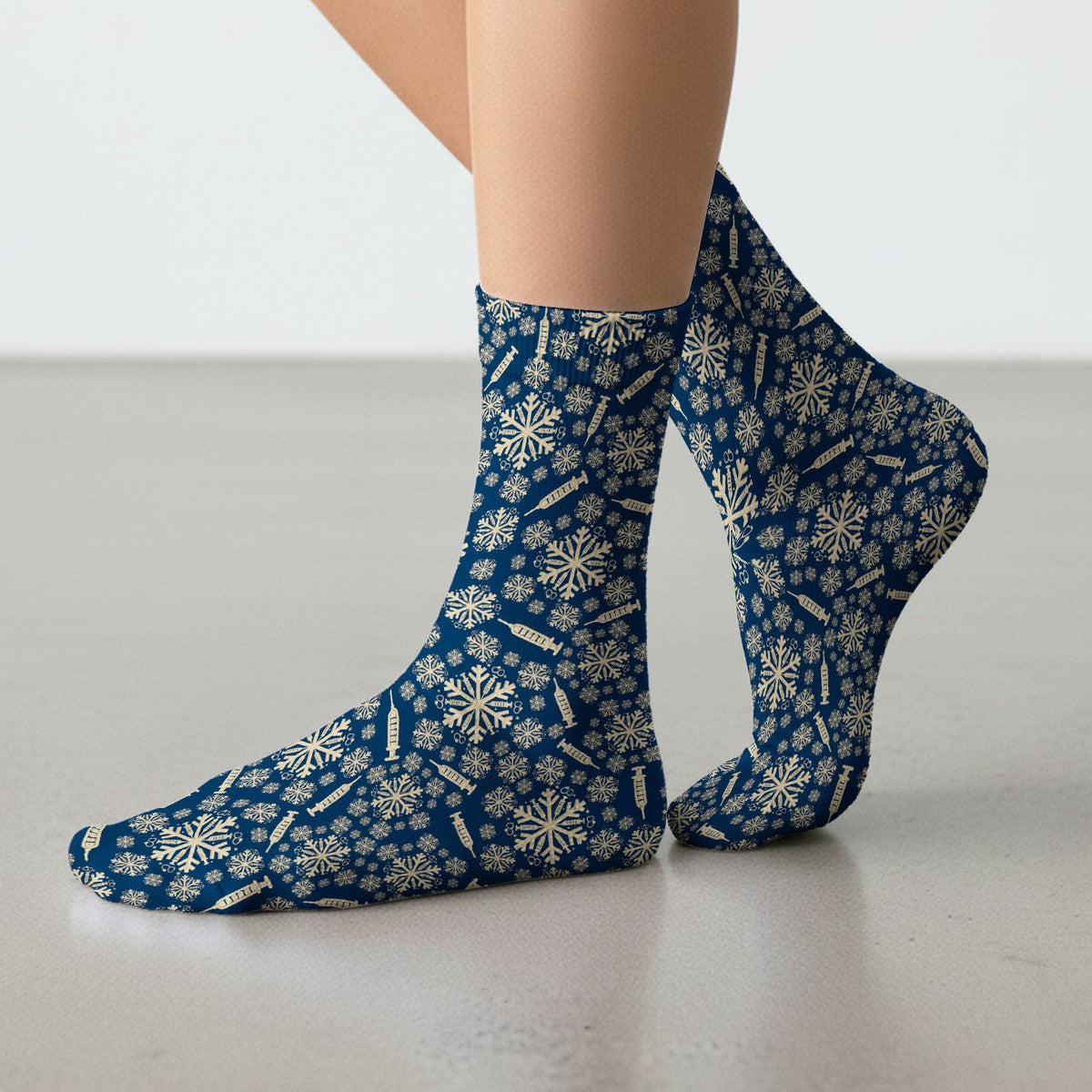Snowflake Syringe Socks for Nurse Doctor - Winter Snow Adult Socks for Men and Women - Breathable Fabrics Medical Uniform