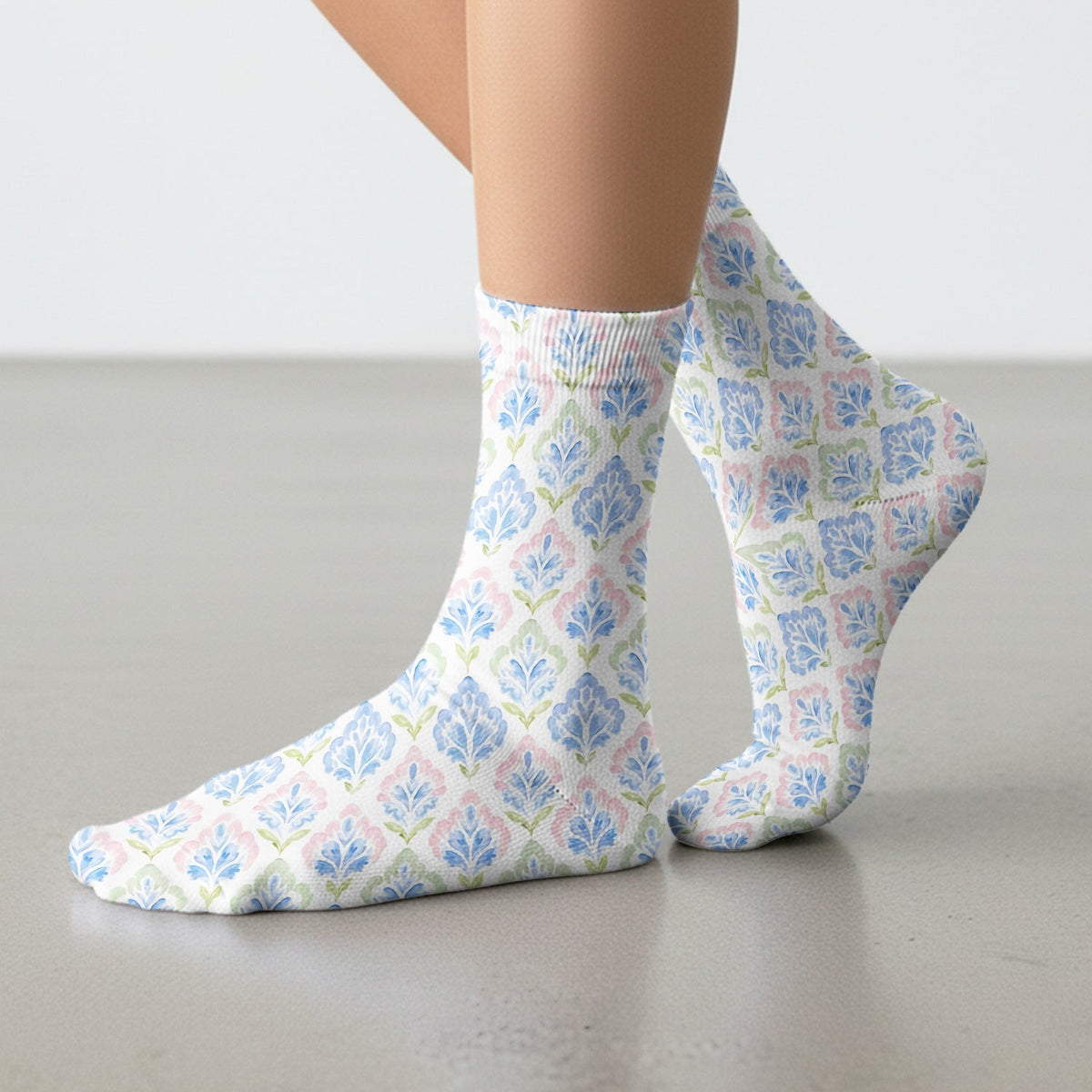 Blue Floral Damask Pattern Socks, Socks for Nurse Doctor