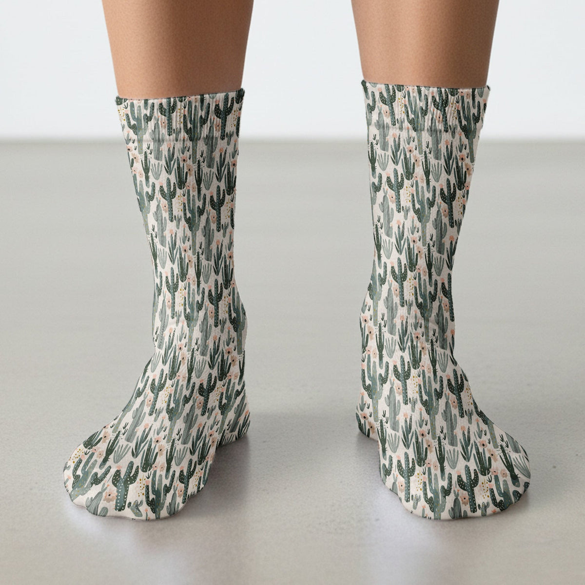 Green Cactus Desert Blossom Pattern Nurse Socks, Adult Socks for Men and Women